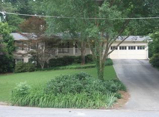 1679 Colebrook Cir, Decatur, GA 30033