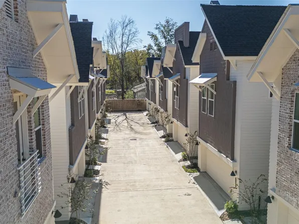 881 Rachel St #D, Houston, TX 77091