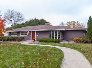 5102 Whitcomb Dr, Madison, WI 53711