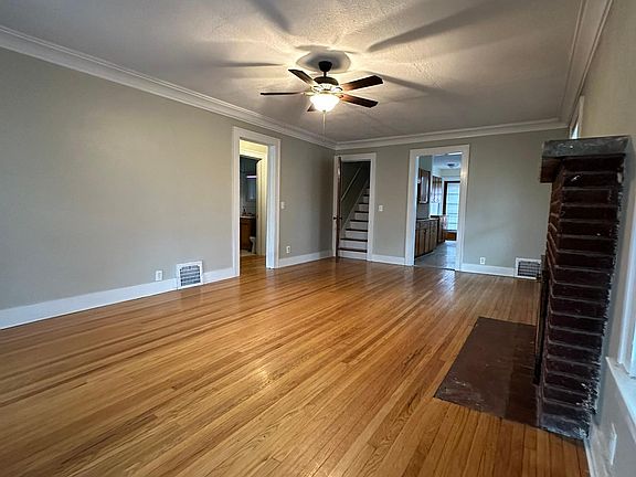 3rd image of 4147 Cambridge St
