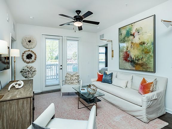 5th image of 2401 Lakeshore Dr #115
