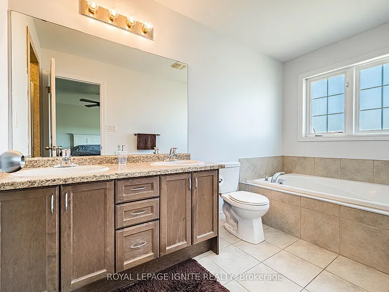 18 Monkton Cir — Photo 50