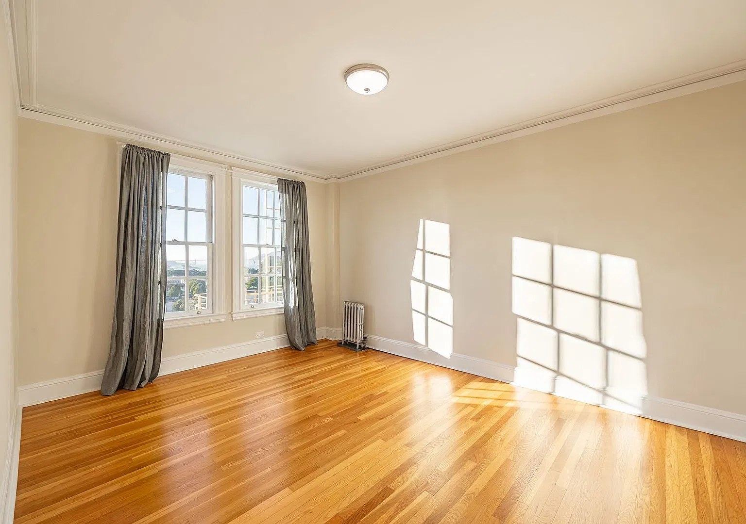 990 Bay St APT 603 - Image 2
