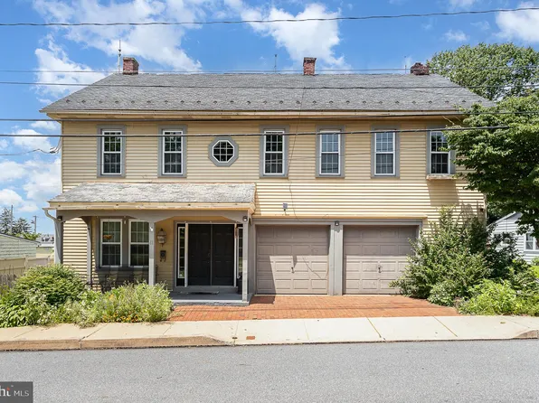 11 Landis Ave, Millersville, PA 17551