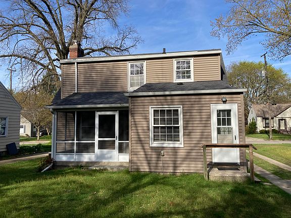 3rd image of 2424 Belfast Ave SE