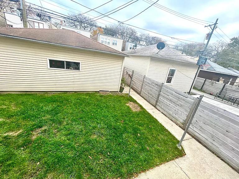 3921 N Spaulding Ave #B — Photo 12