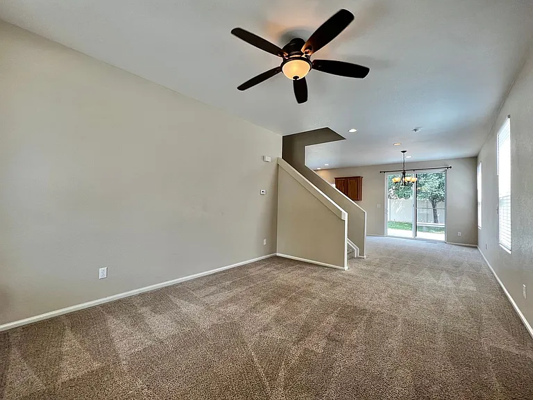 3913 Hunterwood Ln — Photo 8