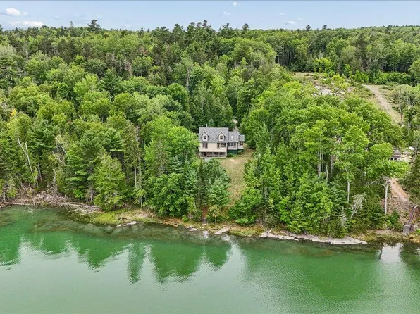 54 Landing Road S, Hancock, ME 04640