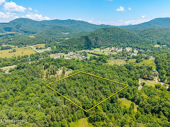 3rd image of 8246 State Highway 73