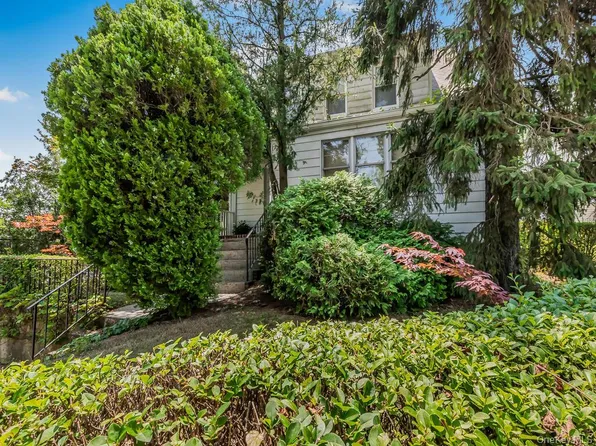 300 AKA 490 Odell Avenue, Yonkers, NY 10703