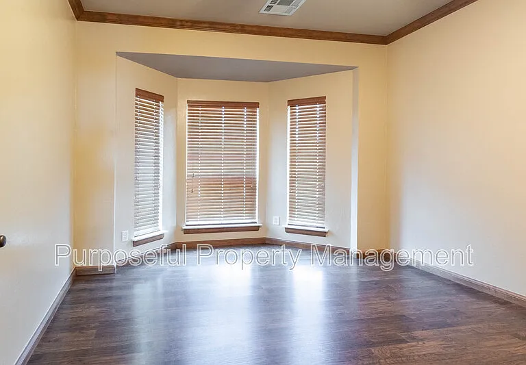 9008 NW 79th St — Photo 16
