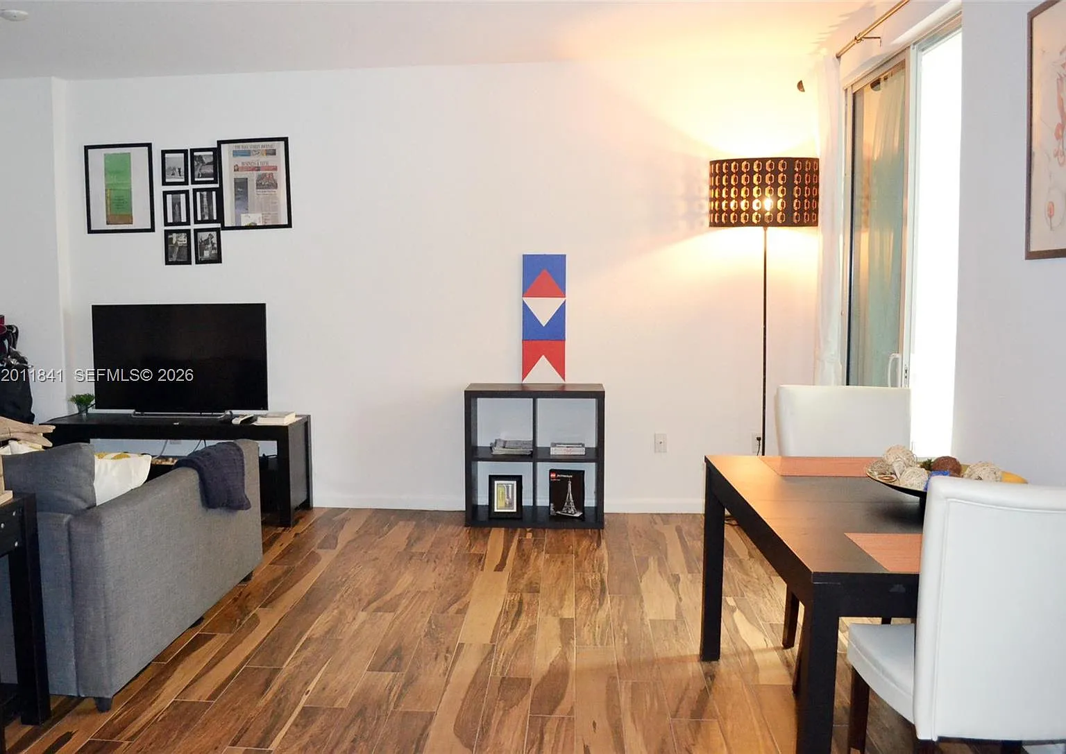 Radius Condo — Photo 2