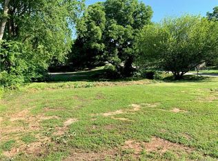 306 8th Avenue Dr SW, Hickory, NC 28602