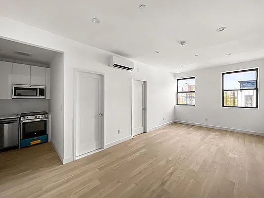 3rd image of 166 E 105th St #2
