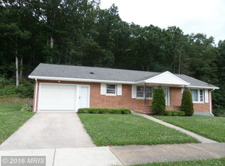 1105 Frederick St, Cumberland, MD 21502