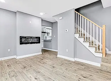 1025 Bolling St — Photo 3