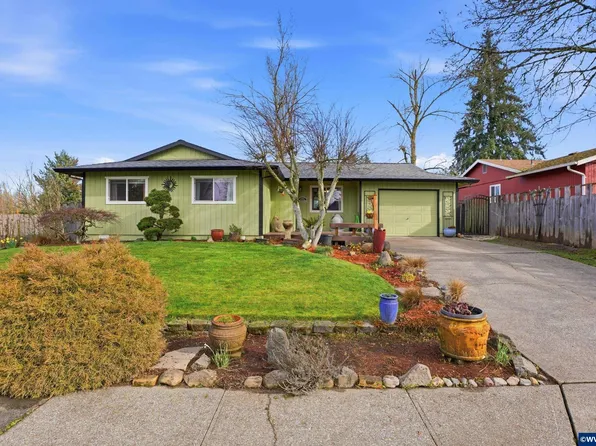13264 Daiquiri Lake Dr NE, Aurora, OR 97002
