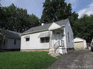 2418 S 11th St, Springfield, IL 62703