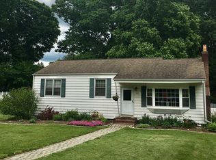 745 Vassar Rd, Poughkeepsie, NY 12603