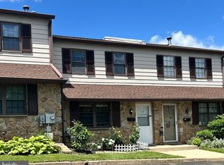 1006 N York Rd #15, Willow Grove, PA 19090