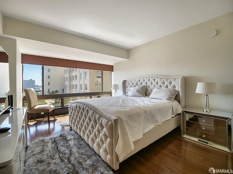 1177 California St #312 — Photo 17