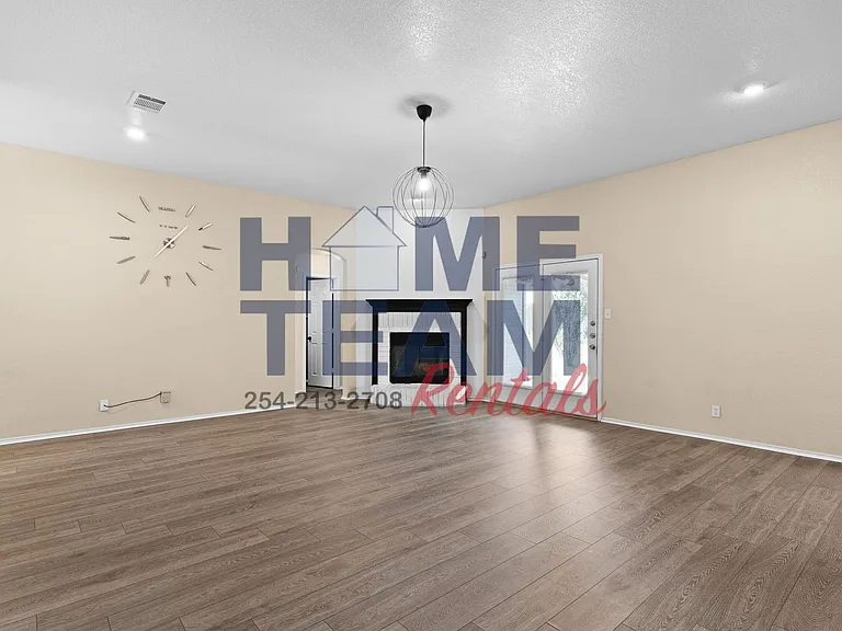 4009 Tiger Dr — Photo 1
