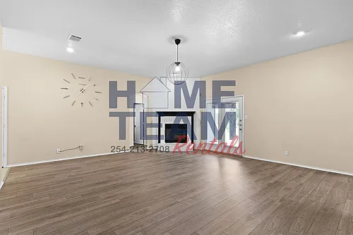 4009 Tiger Dr Photo 1