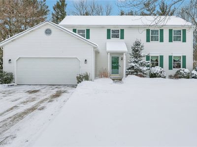 396 Creekside Dr, Avon Lake, OH, 44012