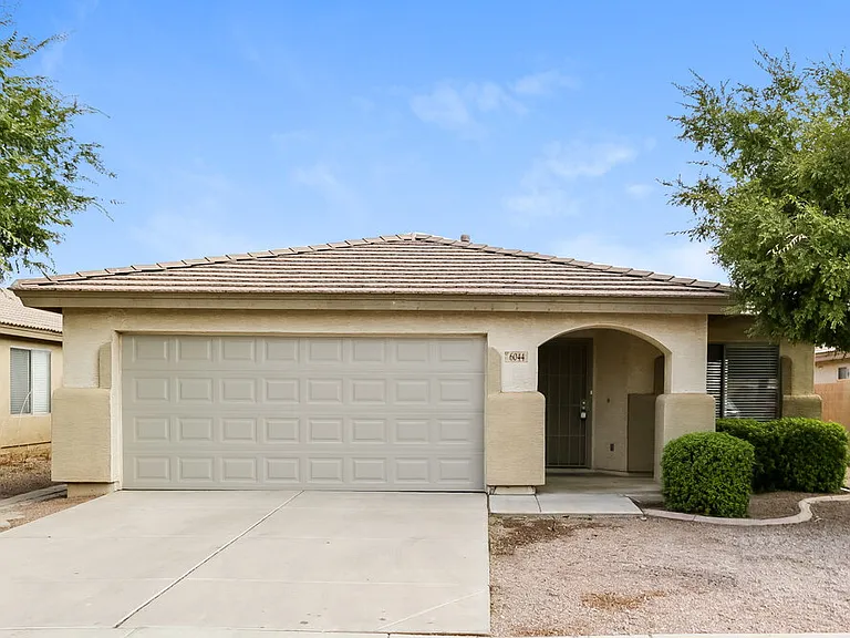6044 W Odeum Ln — Photo 1