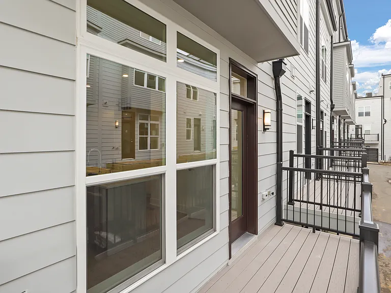 2064 Tysons Ridgeline Rd — Photo 33