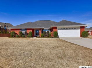 4911 Montauk Trl SE, Owens Cross Roads, AL 35763
