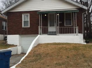 8645 Hume Ave, Saint Louis, MO 63114