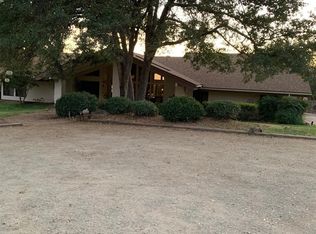 327 Hills Valley Rd, Squaw Valley, CA 93675