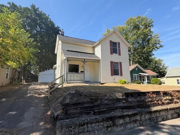 44 23rd St NW, Barberton, OH 44203