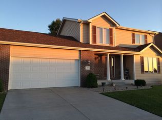 1817 Spring Meadow Dr, Lincoln, NE 68521