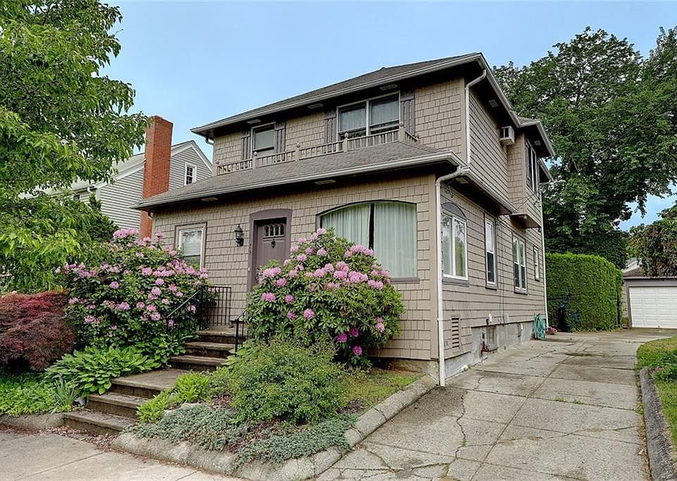 1st image of 73 Gentian Ave