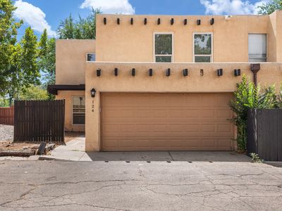 124 Calle Olas Altos NE, Albuquerque, NM, 87109