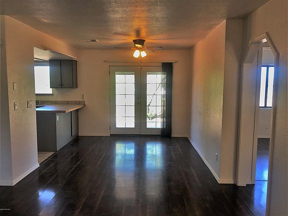 4th image of 7930 E Larkspur Ln #19
