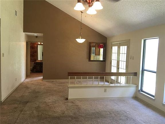2nd image of 3829 Clover Hill Ln