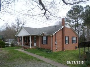 700 Spout Spring Rd, Lawrenceburg, TN 38464