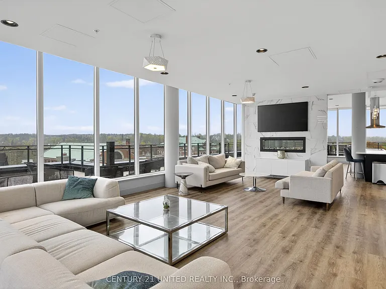 475 George St N #202 — Photo 21