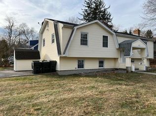 166 Parkway N, New London, CT 06320
