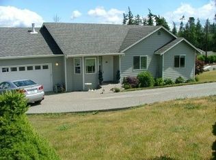 48 Lucky Ln, Camano Island, WA 98282