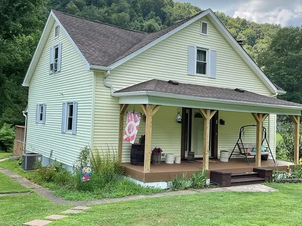 11086 Shortline Highway, Reader, WV 26167