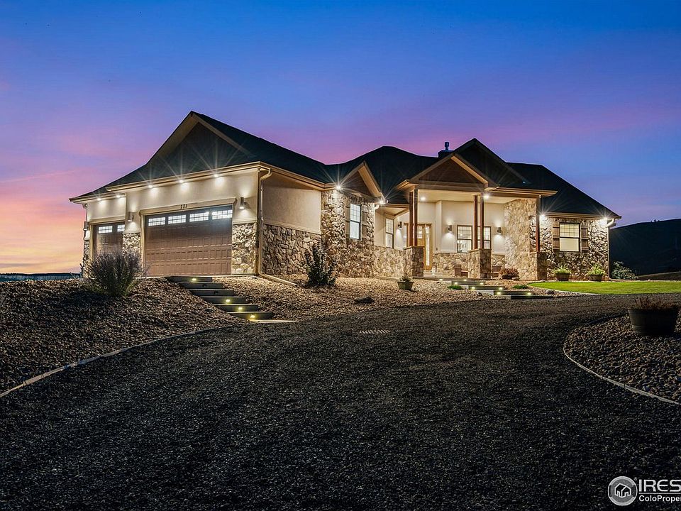 1st image of 551 Reservoir Dr