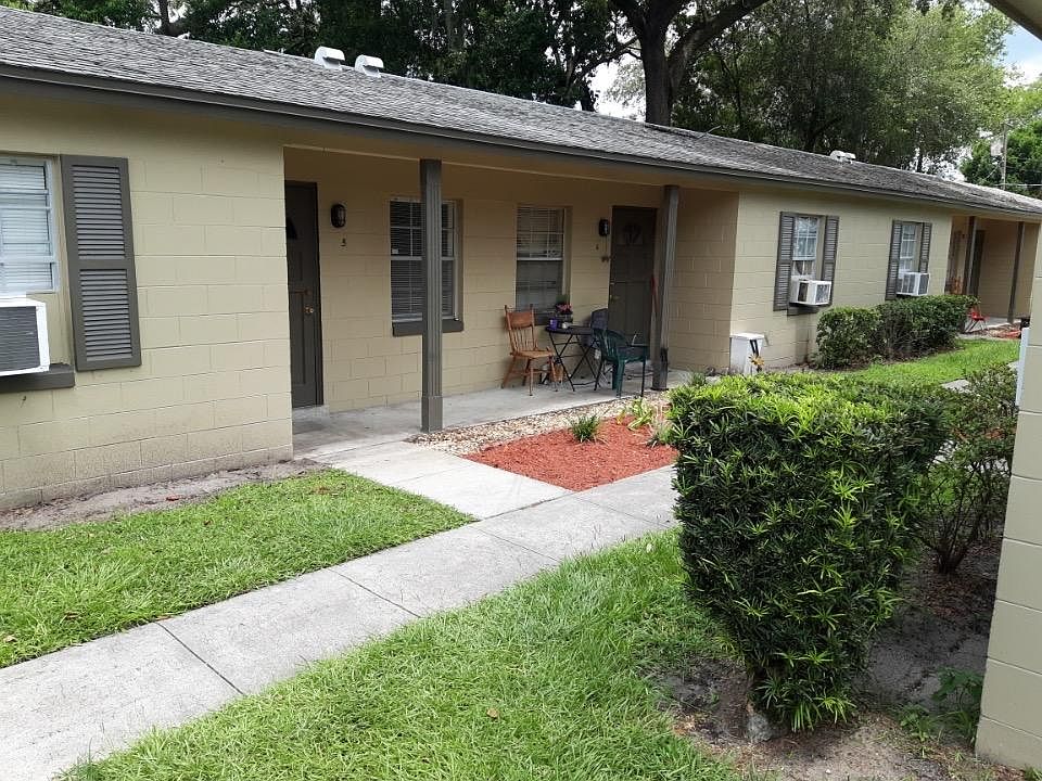 2719 E. Washington St.