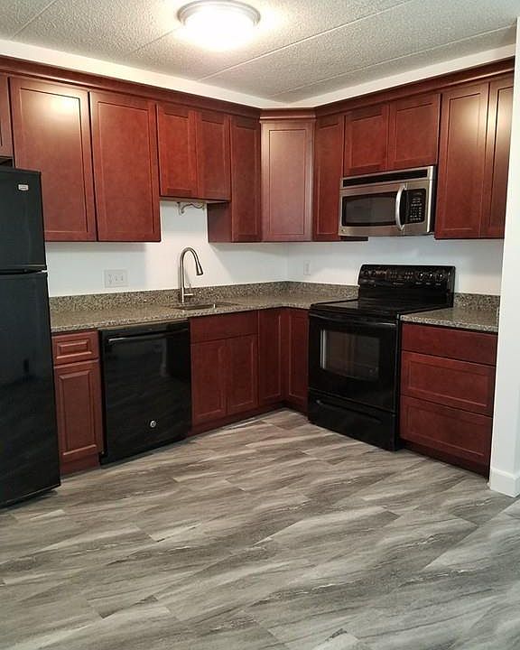 2nd image of 8 Nahant Pl Unit 201