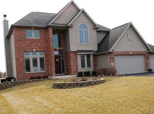 2423 Malmaison, Belvidere, IL 61008