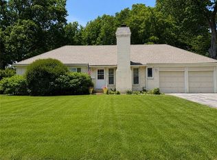9708 England Dr, Overland Park, KS 66212