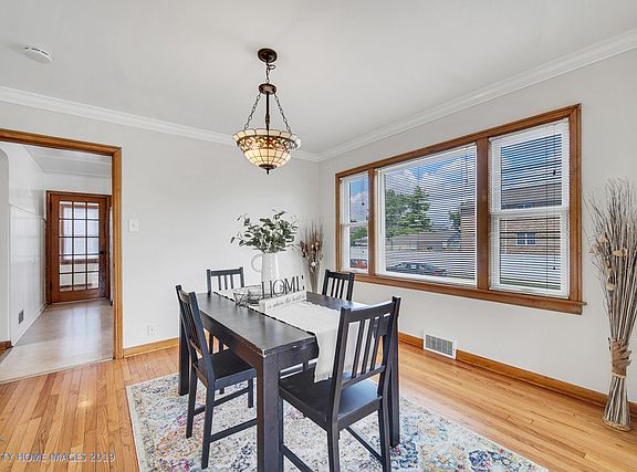 5th image of 1300 Gunderson Ave